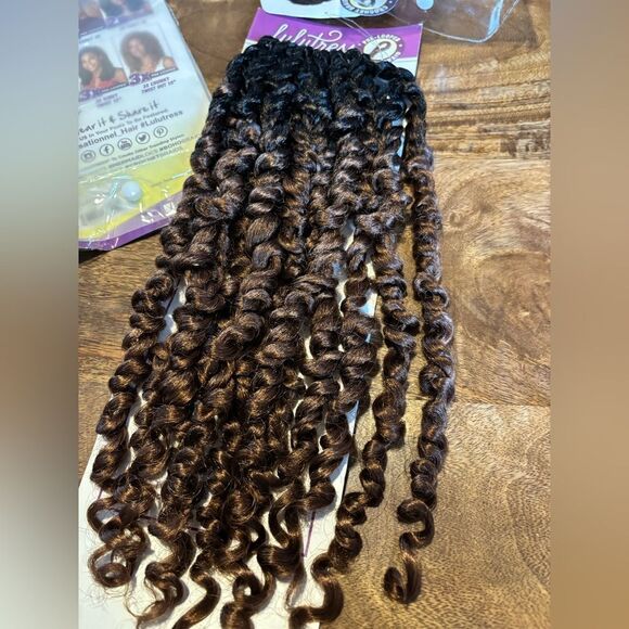 Sensationnel Crochet Braids Lulutress Passion Twist 12" (3-PACK, T1B/30) - Picture 4 of 9